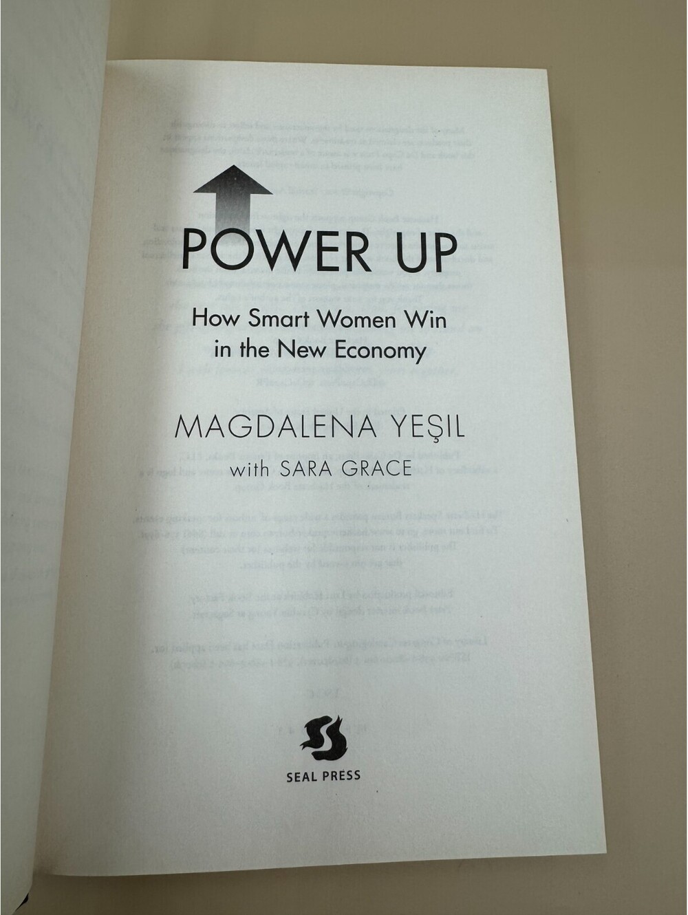 Power Up : How Smart Women Win in the New Economy by Magdalena Yesil 2017 No DJ